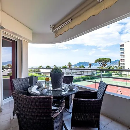 Апартаменты Royal Palm-2 By Interhome
